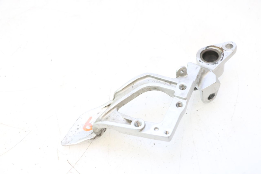 photo de FRONT RIGHT FOOTREST MOUNT YAMAHA FJR 1300 (2001 - 2005) - Product overview