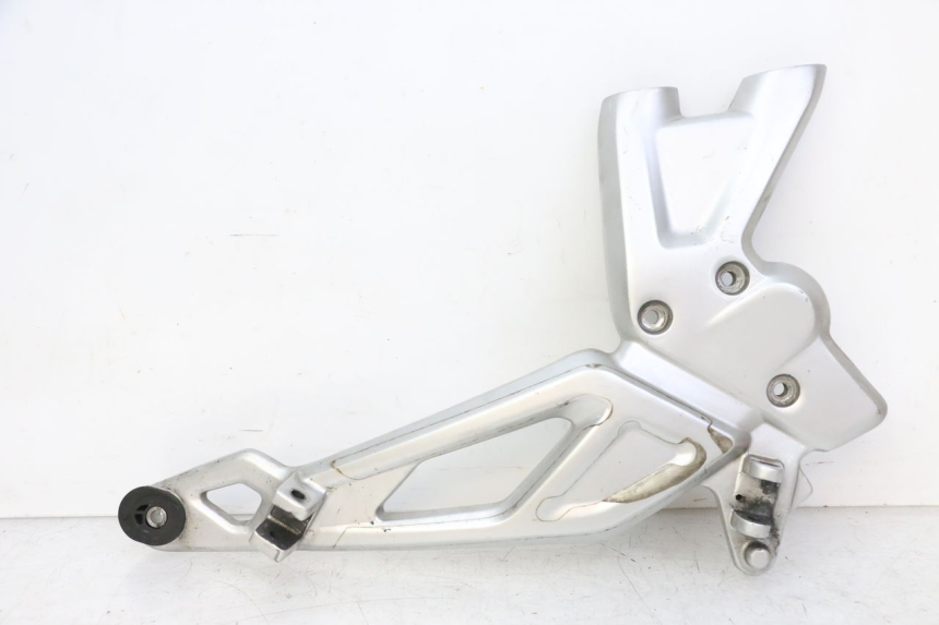 photo de FRONT RIGHT FOOTREST MOUNT BMW G310 R 310 (2016 - 2020) - Main view