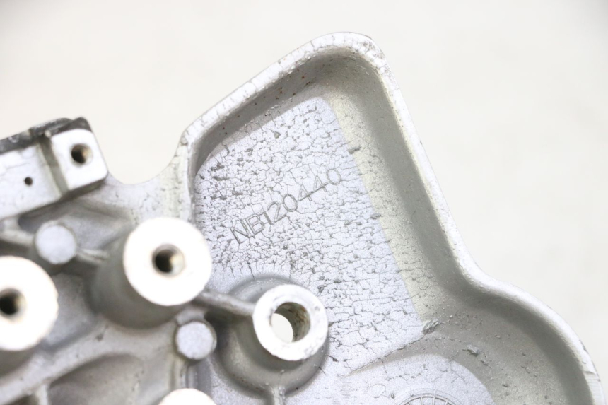 photo de FRONT RIGHT FOOTREST MOUNT BMW G310 R 310 (2016 - 2020) - Component detail