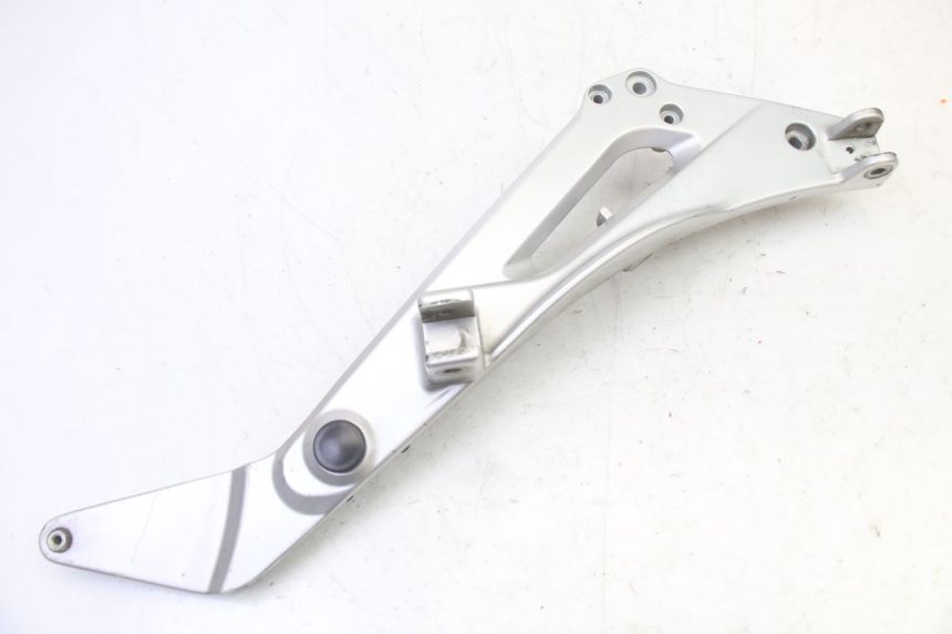 photo de FRONT RIGHT FOOTREST MOUNT HONDA NTV DEAUVILLE 650 (2001 - 2006) - Main view