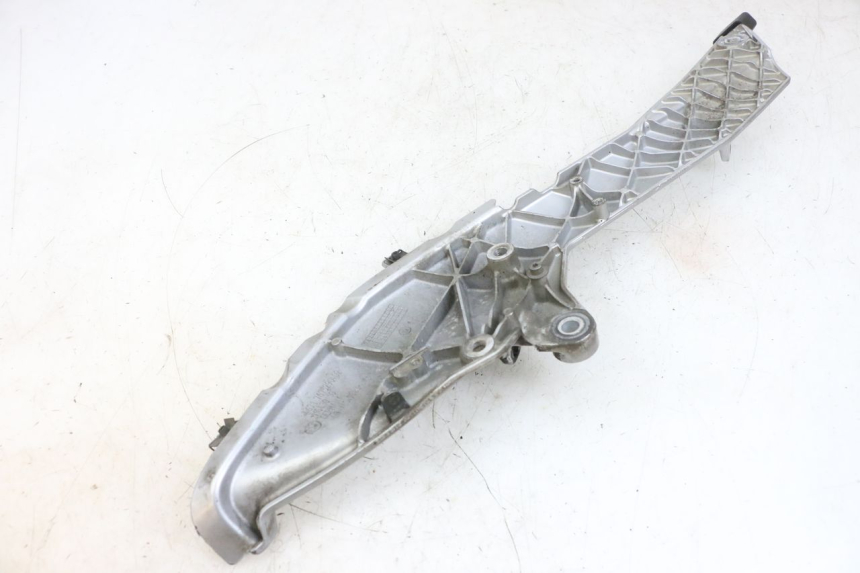 photo de FRONT RIGHT FOOTREST MOUNT BMW R RT ABS 1200 (2010 - 2014) - Component detail