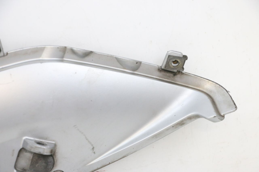 photo de FRONT RIGHT FOOTREST MOUNT BMW R RT ABS 1200 (2010 - 2014) - Checked used part