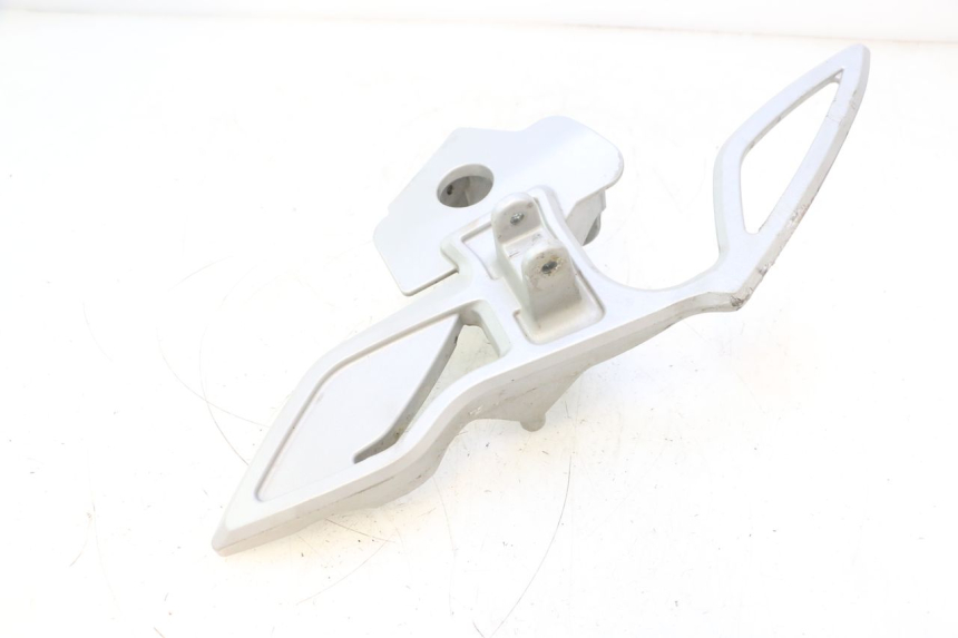 photo de FRONT RIGHT FOOTREST MOUNT CAN-AM SPYDER RS 1000 (2008 - 2012) - Main view