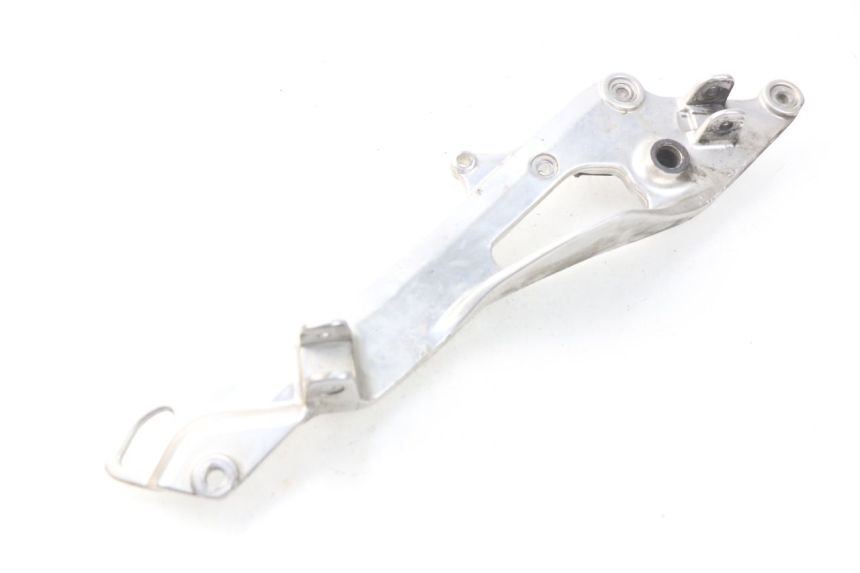 photo de FRONT RIGHT FOOTREST MOUNT YAMAHA TDM ABS 900 (2002 - 2014) - Main view