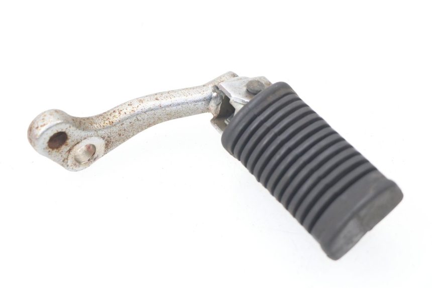 photo de FRONT RIGHT FOOTREST MOUNT SUZUKI TU X TUX VOLTY 125 (1999 - 2001) - Main view