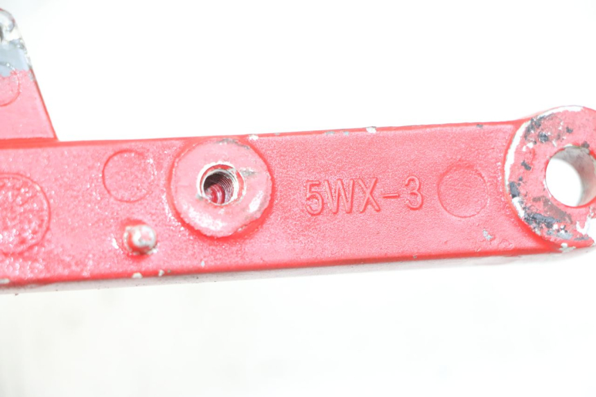 photo de FRONT RIGHT FOOTREST MOUNT YAMAHA TZR 50 (2008 - 2016) - Component detail