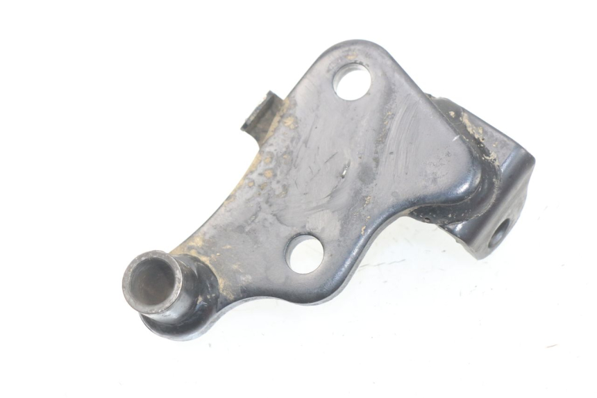 photo de FRONT RIGHT FOOTREST MOUNT YAMAHA WR R 125 (2009 - 2017) - Zoom on usage condition