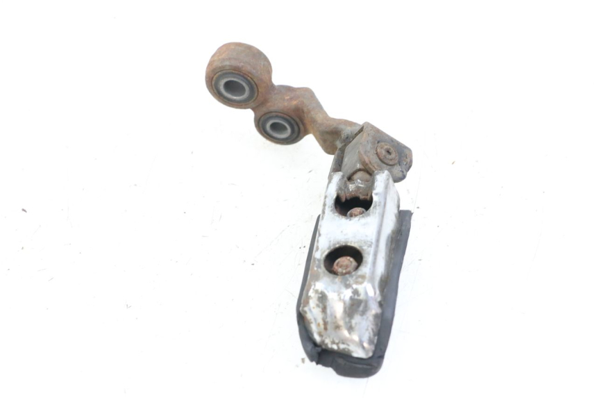 photo de FRONT RIGHT FOOTREST MOUNT YAMAHA XJ F 900 (1983 - 1994) - Alternative perspective