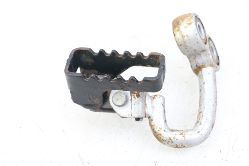 photo de Front right footrest bracket HYOSUNG XRX 125 (2000 - 2008) - Alternative perspective