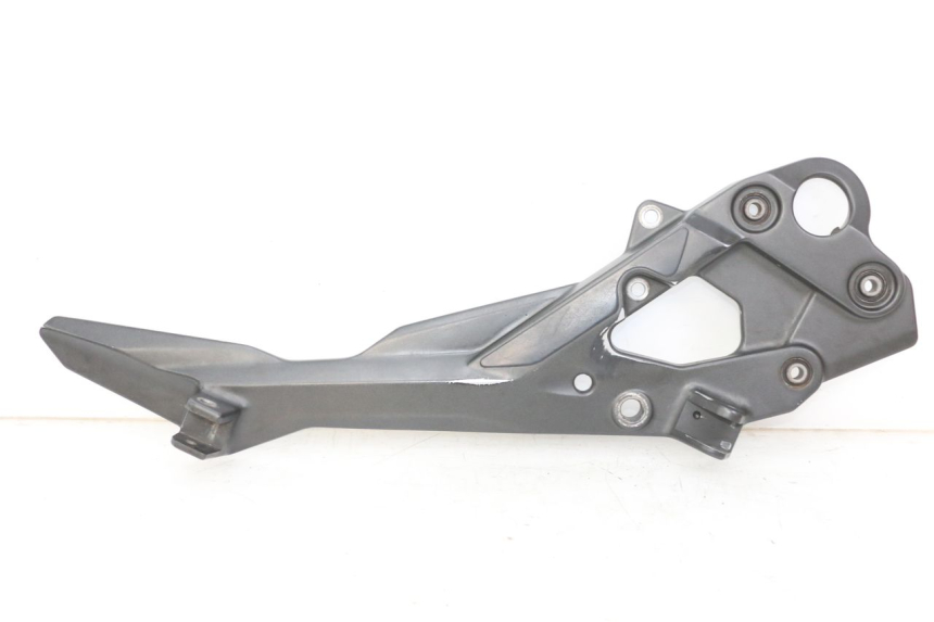 photo de FRONT RIGHT FOOTREST MOUNT YAMAHA XJ6 ABS 600 (2008 - 2016) - Main view