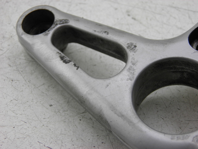 photo de FRONT LEFT FOOTREST MOUNT BMW R RS 1150 (2001 - 2005) - Component detail