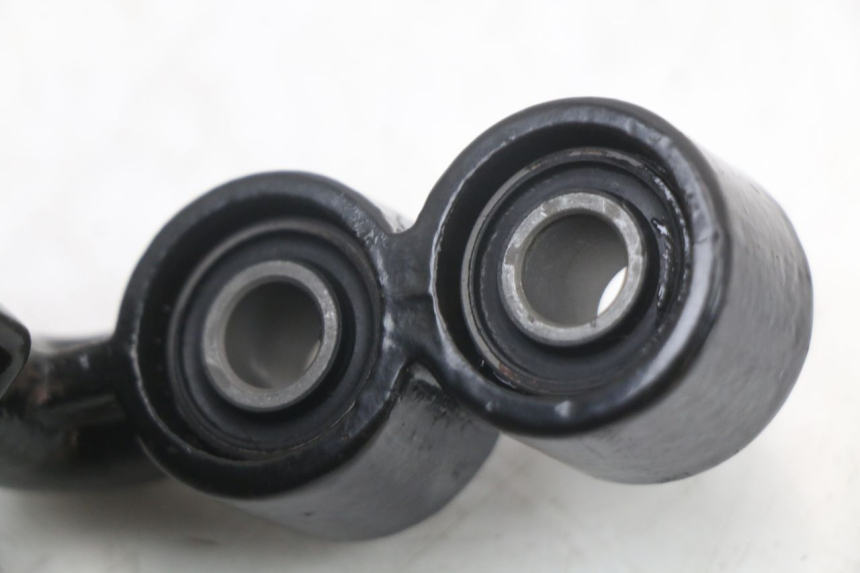 photo de FRONT LEFT FOOTREST MOUNT ARCHIVE CAFE RACER 4T 50 (2019 - 2024) - Technical close-up