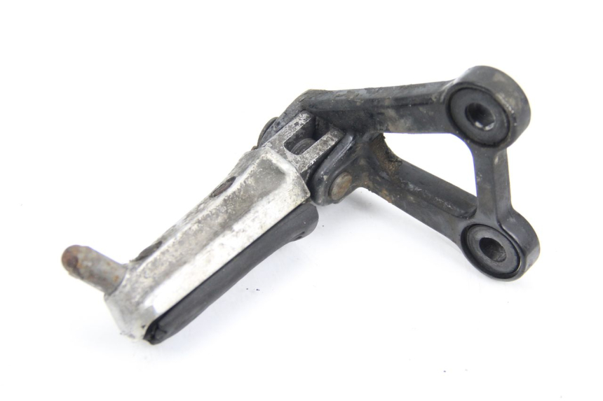 photo de FRONT LEFT FOOTREST MOUNT HONDA CBR F SC21 1000 (1986 - 1992) - Component detail
