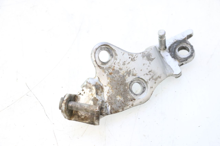 photo de FRONT LEFT FOOTREST MOUNT HONDA CRF CR-F 125 (2020 - 2021) - Product overview