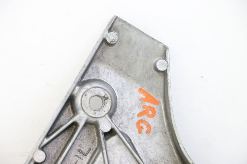 photo de FRONT LEFT FOOTREST MOUNT YAMAHA FJ 36Y 1100 (1984 - 1985) - Fixing points details