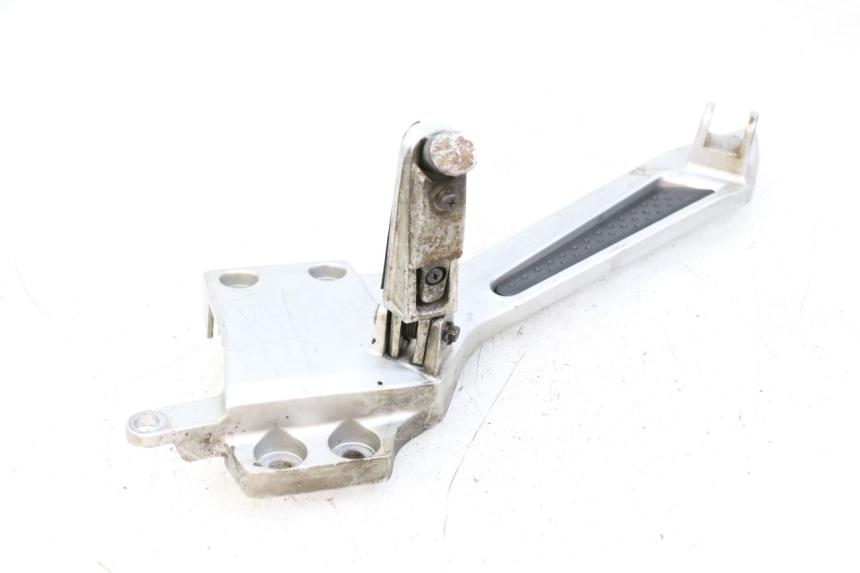 photo de LEFT FRONT FOOTREST BRACKET YAMAHA FJR ABS 1300 (2006 - 2012) - Technical close-up