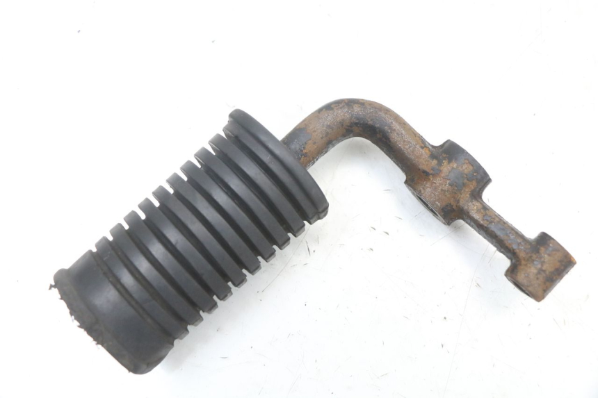 photo de FRONT LEFT FOOTREST MOUNT SUZUKI GSX E 250 (1982 - 1983) - Component detail