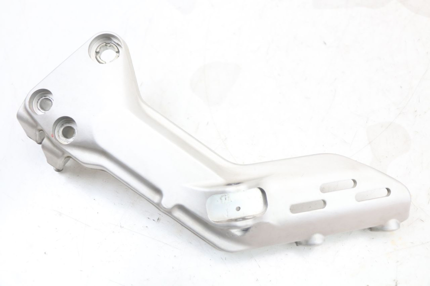 photo de FRONT LEFT FOOTREST MOUNT HUSQVARNA SVARTPILEN 401 (2018 - 2023) - Main view