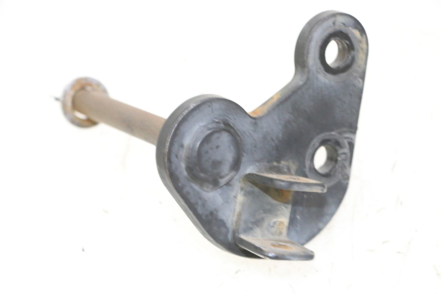 photo de FRONT LEFT FOOTREST MOUNT KEEWAY K-LIGHT KLIGHT 125 (2018 - 2025) - Technical close-up
