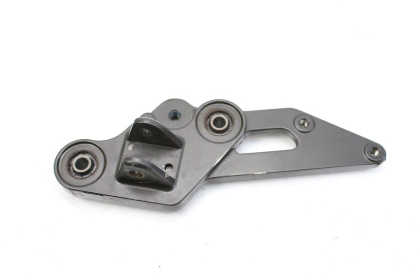 photo de LEFT FRONT FOOTREST BRACKET YAMAHA MT-07 MT07 700 (2018 - 2020) - Main view