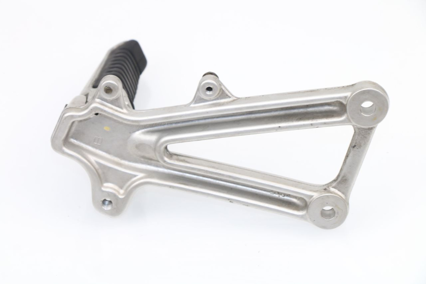 photo de FRONT LEFT FOOTREST MOUNT DUCATI ST2 944 (1997 - 2003) - Technical close-up