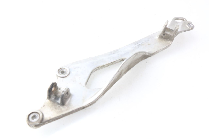 photo de FRONT LEFT FOOTREST MOUNT YAMAHA TDM ABS 900 (2002 - 2014) - Checked used part