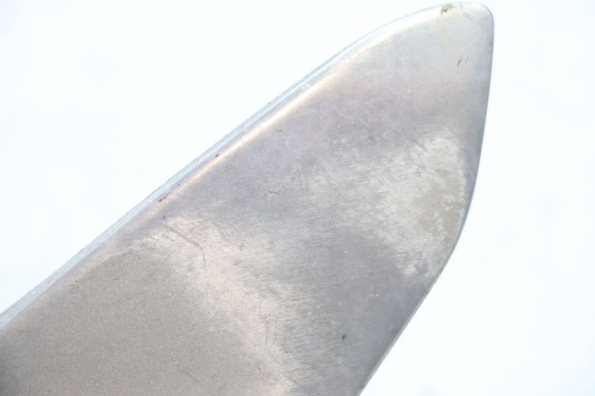 photo de LEFT FRONT FOOTREST BRACKET HONDA VFR FI RC46 800 (1998 - 2001) - Technical close-up