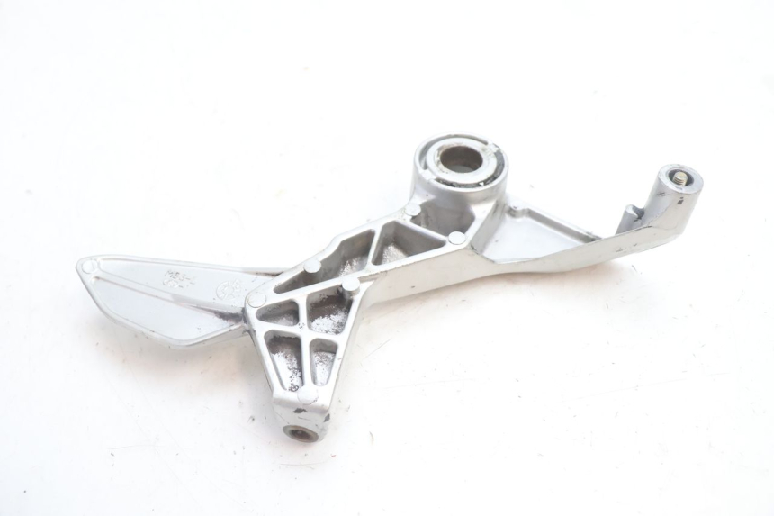 photo de LEFT FRONT FOOTREST BRACKET HONDA VFR FI RC46 800 (1998 - 2001) - Surface and material condition