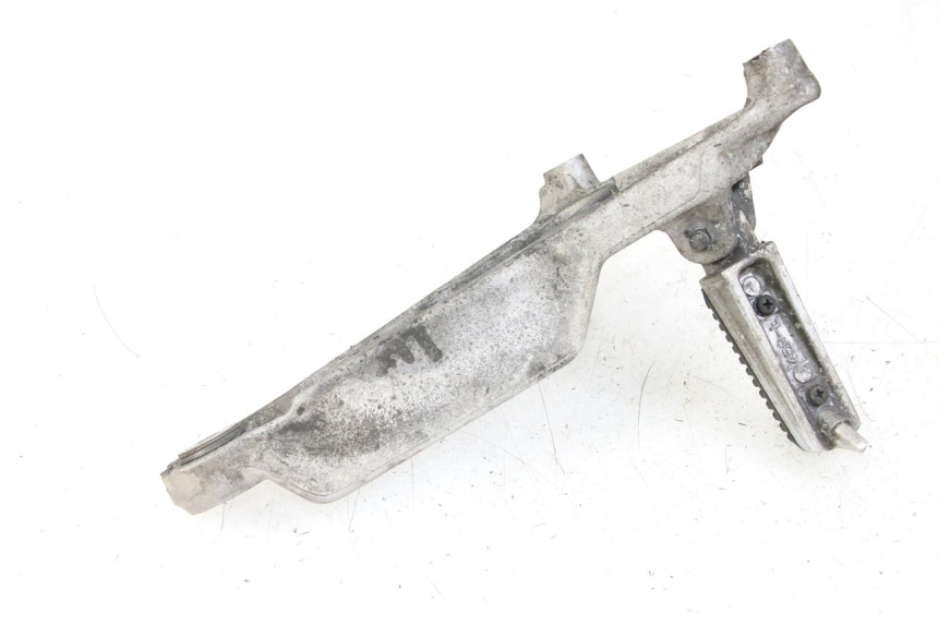 photo de FRONT LEFT FOOTREST MOUNT YAMAHA XJ600 XJ DIVERSION 600 (1992 - 1997) - Alternative perspective