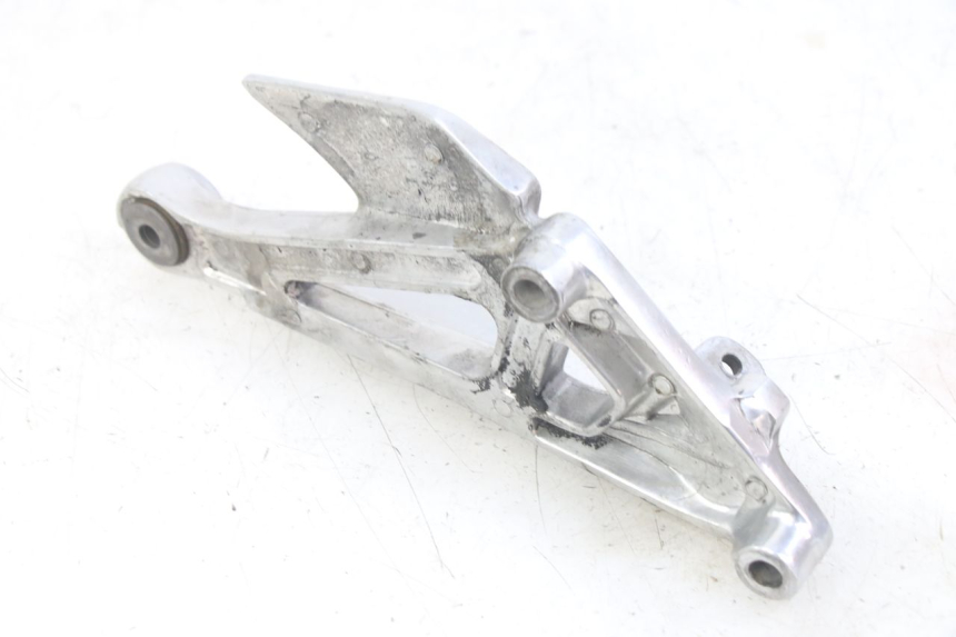 photo de FRONT LEFT FOOTREST MOUNT YAMAHA XJN DIVERSION 600 (2000 - 2003) - Product overview