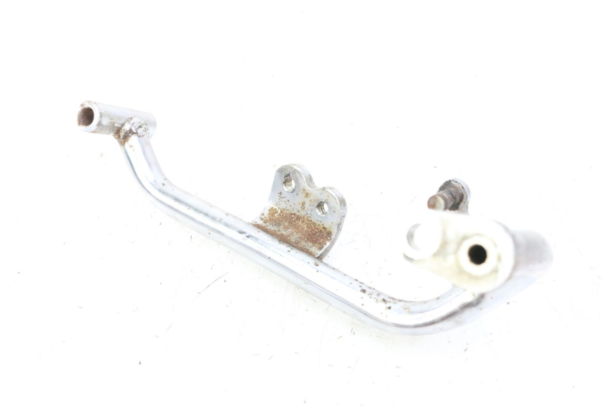 photo de FRONT LEFT FOOTREST MOUNT YAMAHA XV VIRAGO 535 (1988 - 2004) - Zoom on usage condition