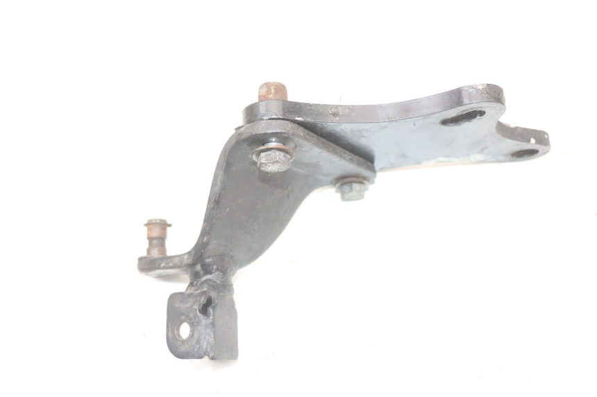 photo de FRONT LEFT FOOTREST MOUNT YAMAHA XVS DRAG STAR DRAGSTAR 650 (1997 - 2007) - Product overview