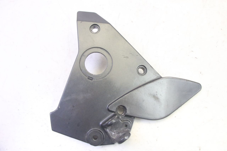 photo de FRONT LEFT FOOTREST MOUNT KAWASAKI ZR 7 750 (1999 - 2004) - Main view