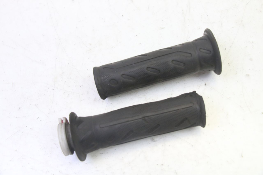 photo de THROTTLE GRIP KYMCO AGILITY NAKED RENOUVO 2T 50 (2011 - 2018) - Main view