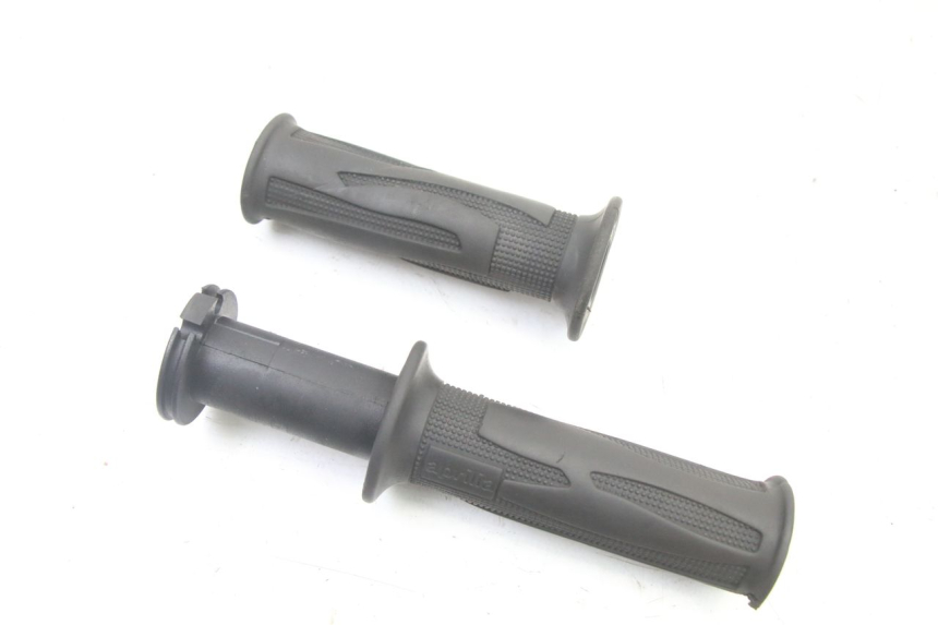 photo de THROTTLE GRIP APRILIA ATLANTIC 125 (2003 - 2009) - Main view