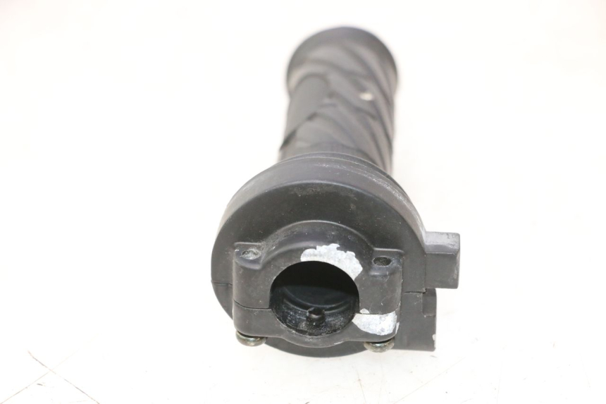photo de THROTTLE GRIP MASH BIBOP 2.0 50 (2021 - 2026) - Zoom on usage condition