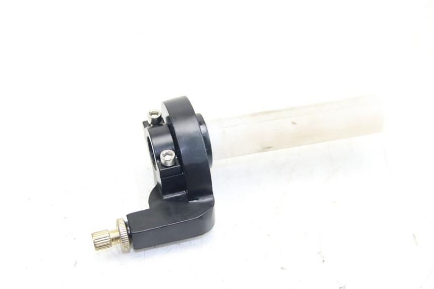 photo de THROTTLE GRIP MBK BOOSTER SPIRIT 50 (1999 - 2003) - Alternative perspective