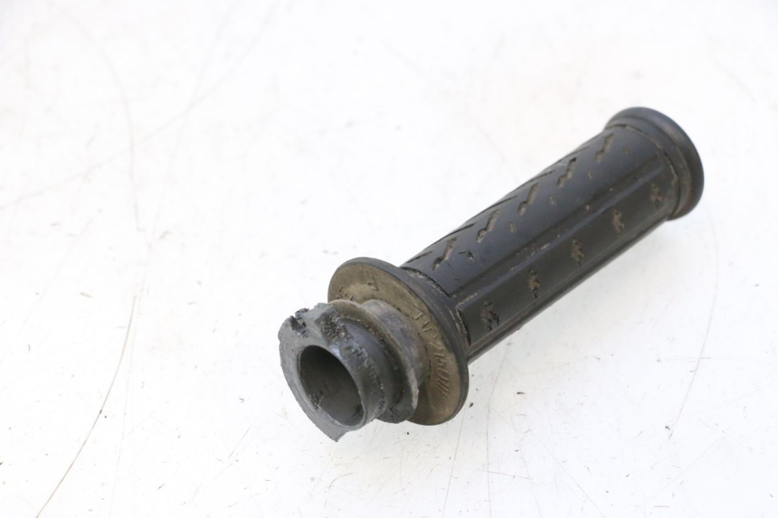 photo de THROTTLE GRIP MBK BOOSTER SPIRIT 50 (1999 - 2003) - Surface and material condition
