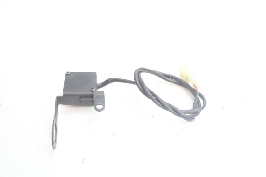 photo de THROTTLE GRIP SUZUKI BURGMAN EXECUTIVE ABS 650 (2006 - 2012) - Distinctive features