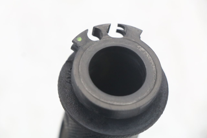 photo de THROTTLE GRIP YAMAHA BW'S BWS 125 (2010 - 2013) - Zoom on usage condition