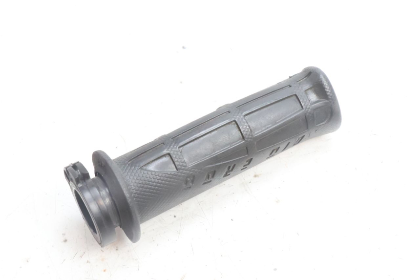 photo de THROTTLE GRIP YAMAHA BW'S BWS 125 (2010 - 2013) - Alternative perspective