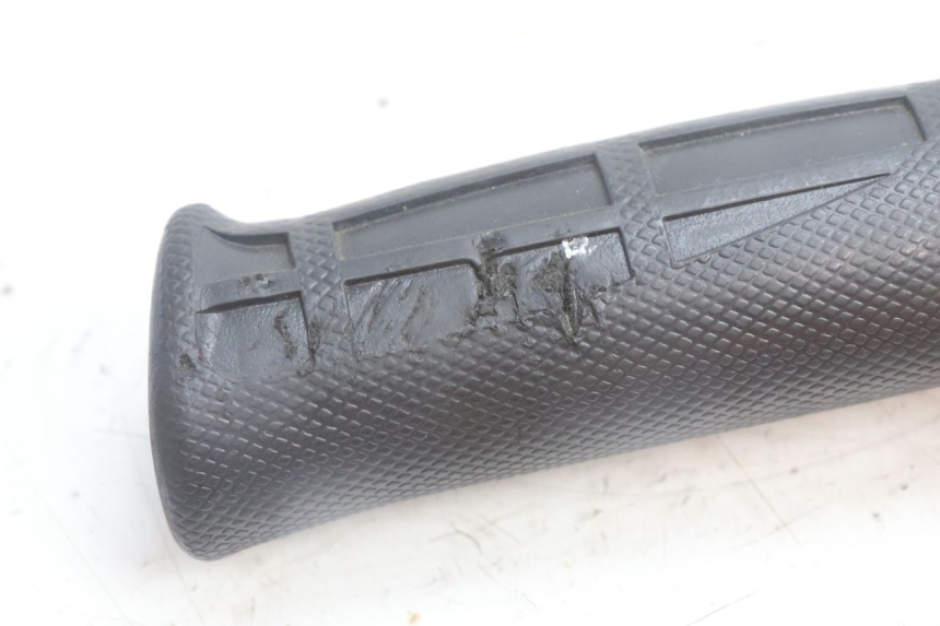 photo de THROTTLE GRIP YAMAHA BW'S BWS 125 (2010 - 2013) - Product overview