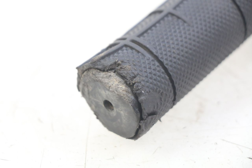 photo de THROTTLE GRIP HONDA CRF CR-F 125 (2022 - 2023) - Technical close-up