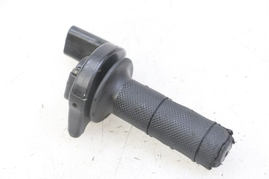 photo de THROTTLE GRIP HONDA CRF-F CRF F 110 (2019 - 2022) - Fixing points details