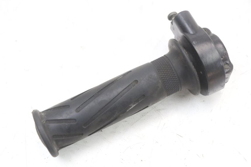 photo de THROTTLE GRIP YAMAHA CYGNUS X 125 (2004 - 2007) - Technical close-up