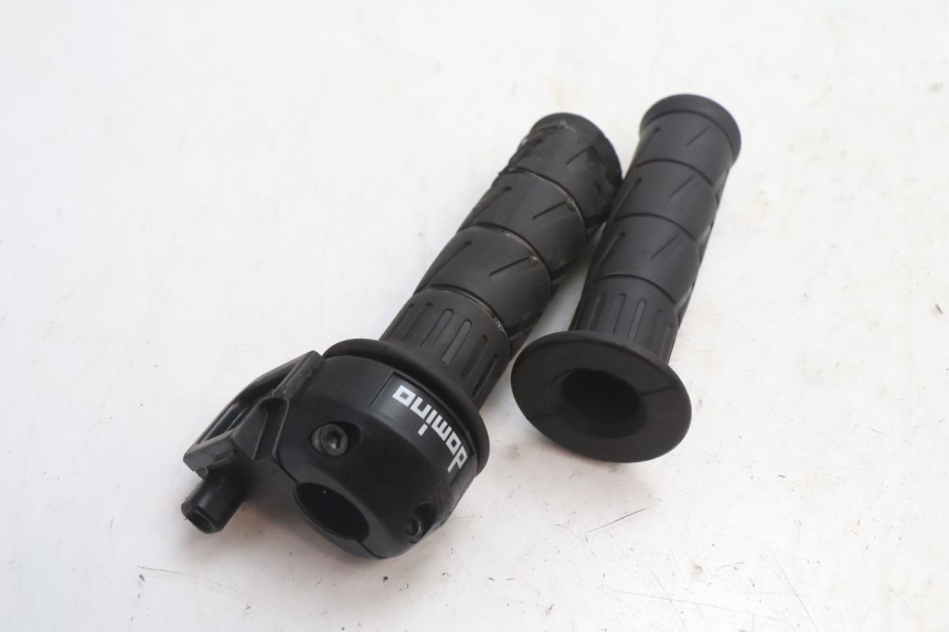 photo de THROTTLE GRIP HM HONDA DERAPAGE 50 (2007 - 2009) - Zoom on usage condition