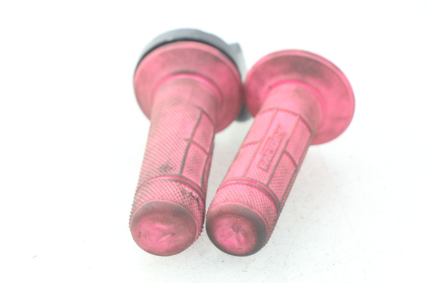 photo de THROTTLE GRIP CCR DIRT BIKE 125 - Alternative perspective