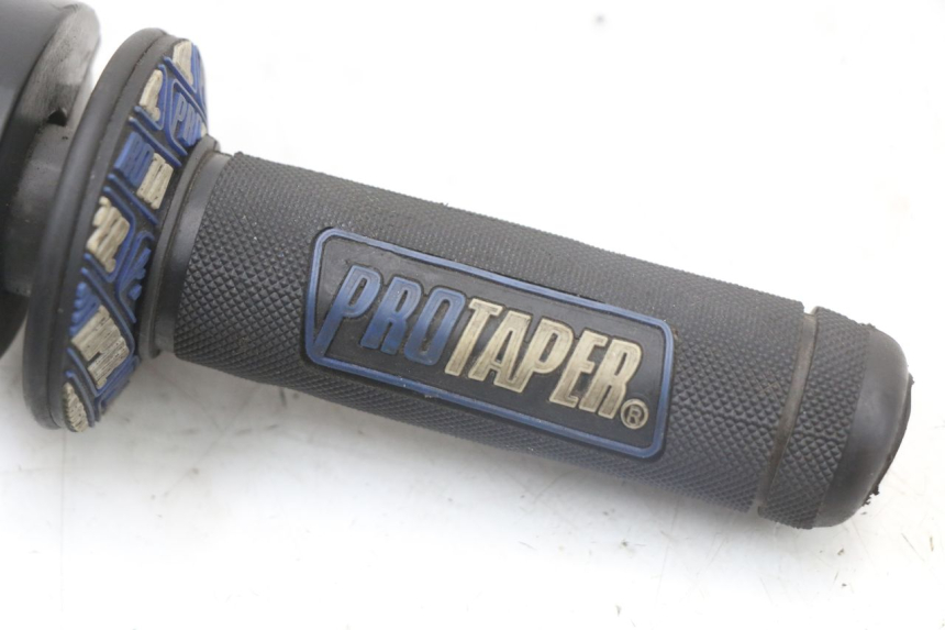 photo de THROTTLE GRIP LONCIN DIRT BIKE 125 - Component detail