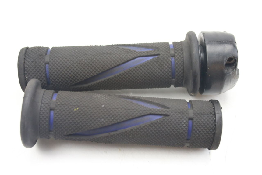 photo de THROTTLE GRIP XTRM FACTORY DIRTBIKE BSE 150 - Alternative perspective