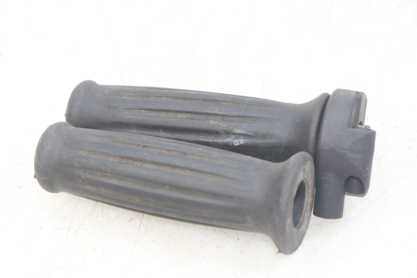 photo de THROTTLE GRIP PEUGEOT DJANGO 4T 50 (2014 - 2019) - Alternative perspective